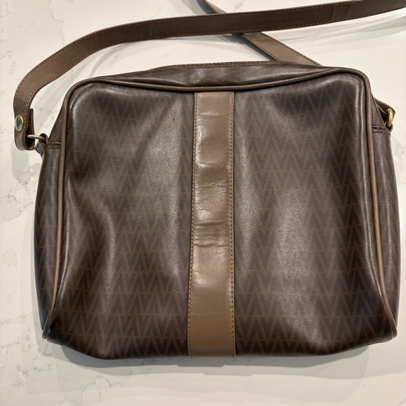 Vintage Mario Valentino vinyl/leather Brown monogram crossbody Bag - Picture 4 of 16